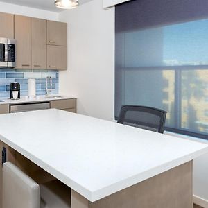 One-Bedroom King Suite